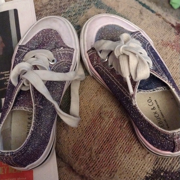 Toddler girl dark colors design lace up sneakers size 8M Roebuck &Co. - Picture 1 of 6